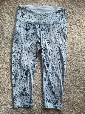Lululemon Pedal Pace Capri Leggings